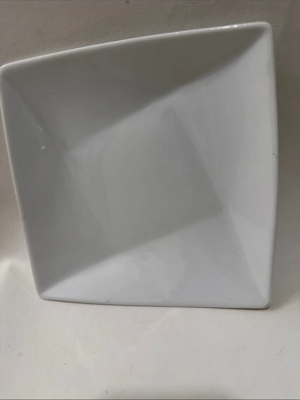 Crate&Barrel Rotate Angled Edge White Square Ceramic Appetizer  Plates 6 3/4 In